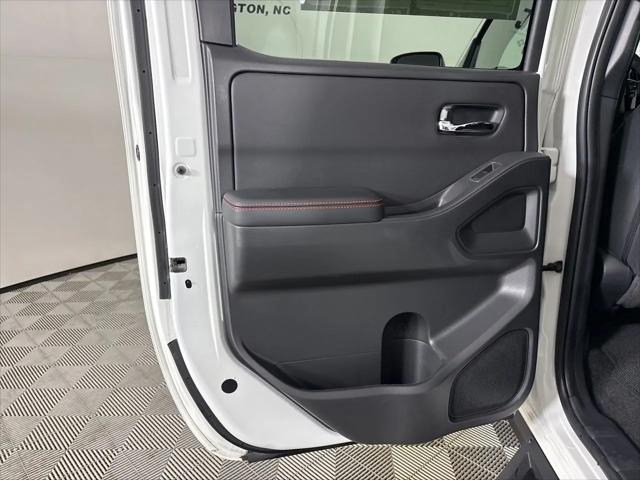 2025 Nissan Frontier Crew Cab PRO-4X 4x4