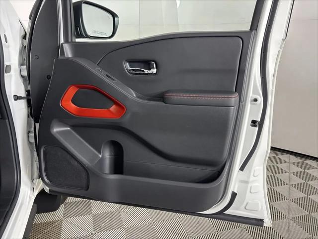 2025 Nissan Frontier Crew Cab PRO-4X 4x4