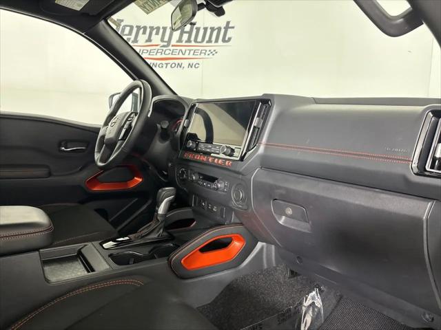 2025 Nissan Frontier Crew Cab PRO-4X 4x4