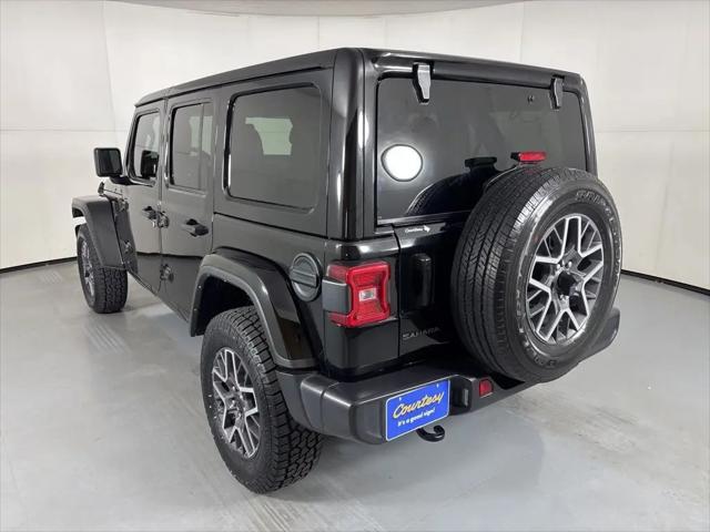 2025 Jeep Wrangler 4-Door Sahara 4x4