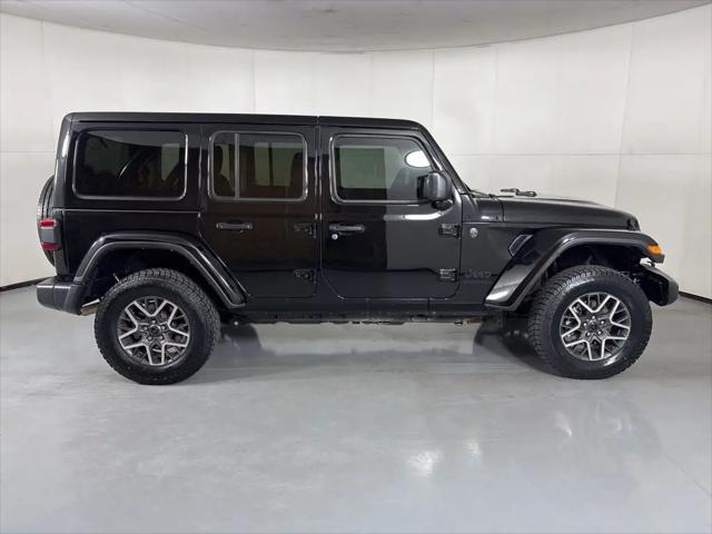 2025 Jeep Wrangler 4-Door Sahara 4x4