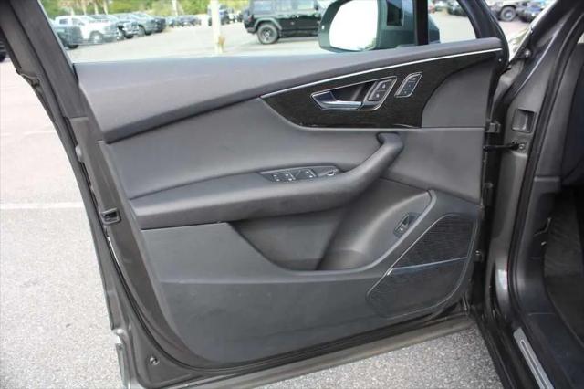 2022 Audi Q7 Premium Plus 55 TFSI quattro Tiptronic