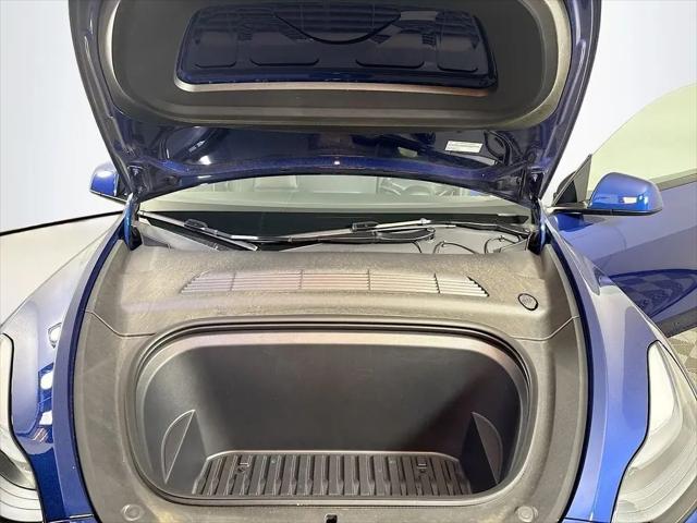2024 Tesla Model Y Long Range Dual Motor All-Wheel Drive