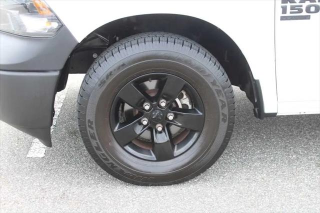 2024 Ram 1500 Classic Tradesman Crew Cab 4x2 5'7" Box