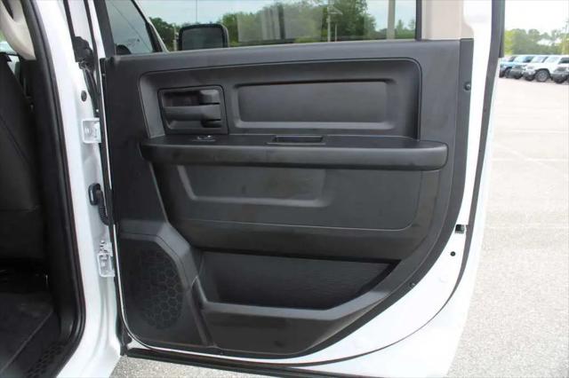 2024 Ram 1500 Classic Tradesman Crew Cab 4x2 5'7" Box