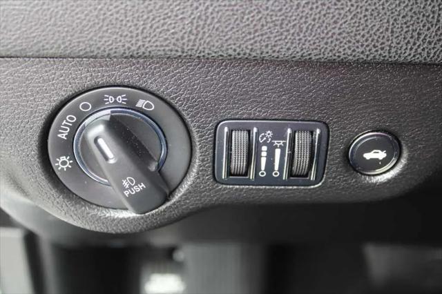 2023 Chrysler 300 Touring L