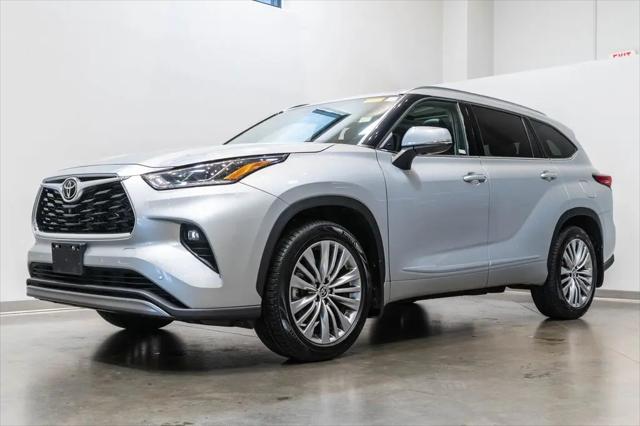 2022 Toyota Highlander Platinum