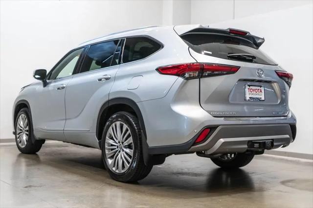 2022 Toyota Highlander Platinum
