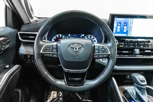 2022 Toyota Highlander Platinum
