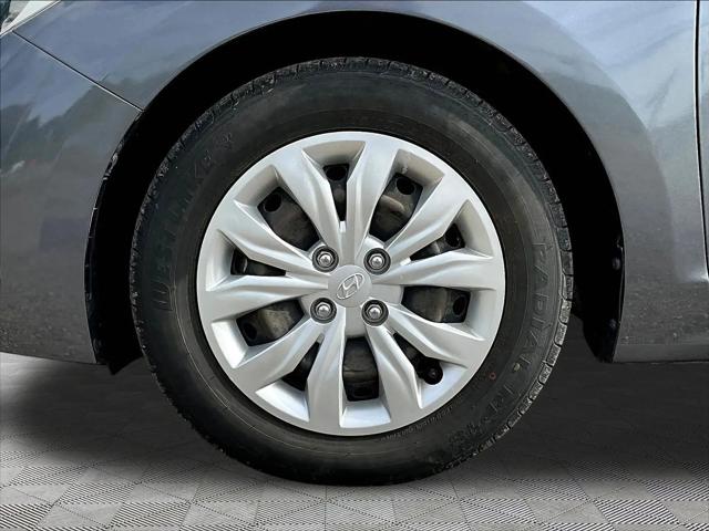 2019 Hyundai Accent SE