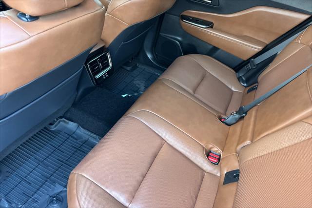2025 Toyota Crown Signia Limited