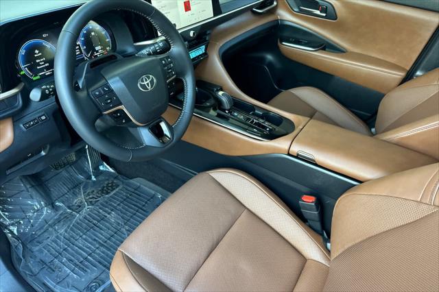 2025 Toyota Crown Signia Limited