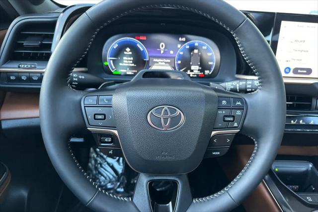 2025 Toyota Crown Signia Limited