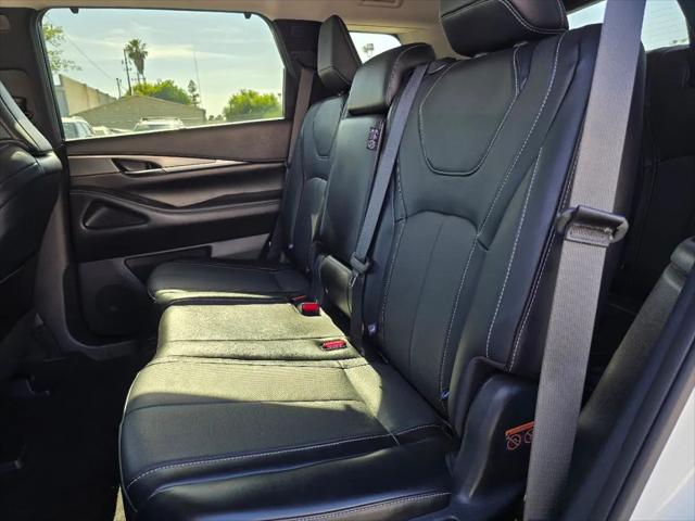 2023 INFINITI QX60 LUXE AWD