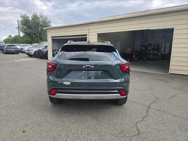 2025 Chevrolet Trax FWD LT