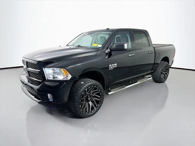 2020 Ram 1500 Express Crew Cab 4x4 5'7" Box