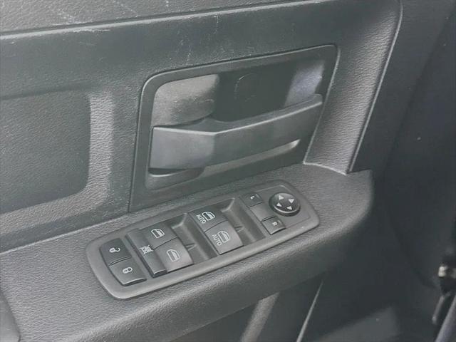 2020 Ram 1500 Express Crew Cab 4x4 5'7" Box
