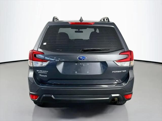 2023 Subaru Forester Base