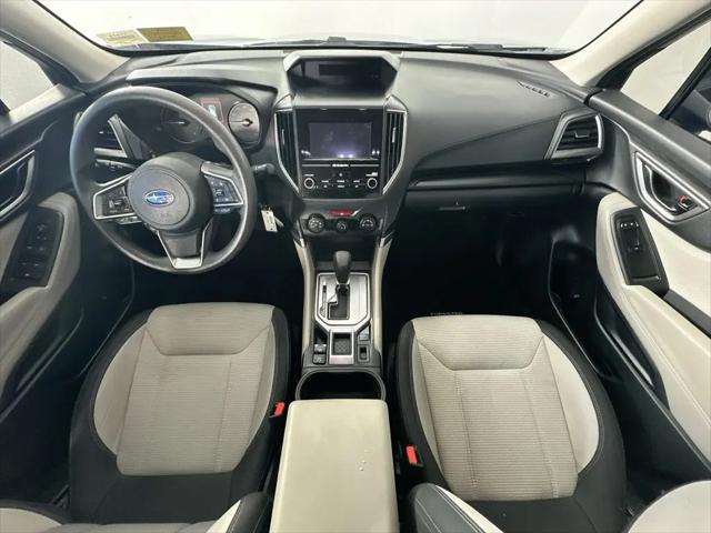 2023 Subaru Forester Base