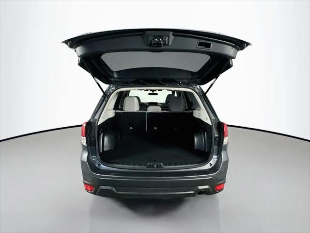2023 Subaru Forester Base