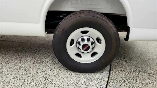 2025 GMC Savana Cargo RWD 3500 Extended Wheelbase Work Van