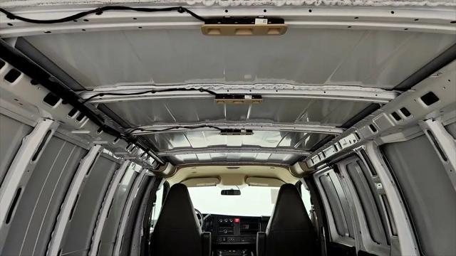 2025 GMC Savana Cargo RWD 3500 Extended Wheelbase Work Van