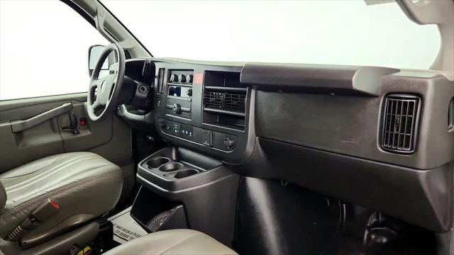 2025 GMC Savana Cargo RWD 3500 Extended Wheelbase Work Van