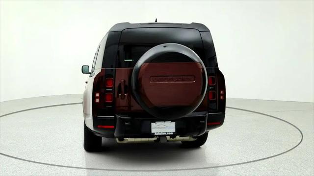 2024 Land Rover Defender 130 P400 X-Dynamic SE