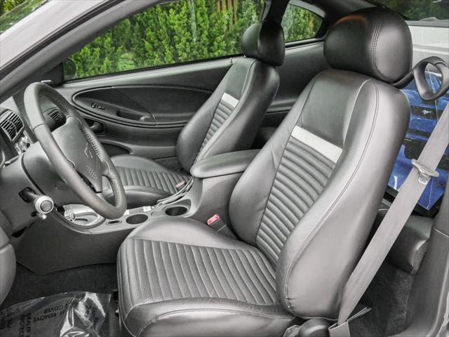 2003 Ford Mustang Mach 1