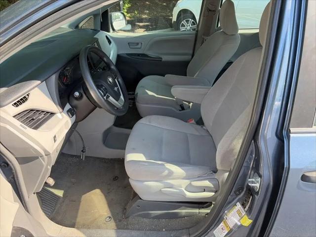 2017 Toyota Sienna L 7 Passenger