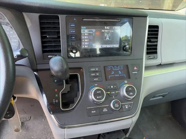 2017 Toyota Sienna L 7 Passenger