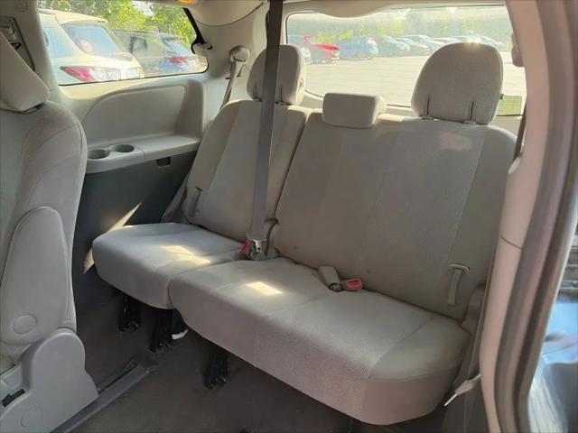 2017 Toyota Sienna L 7 Passenger