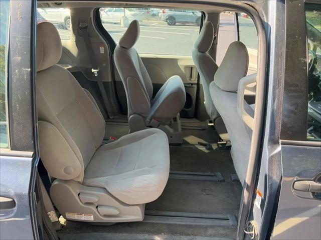 2017 Toyota Sienna L 7 Passenger