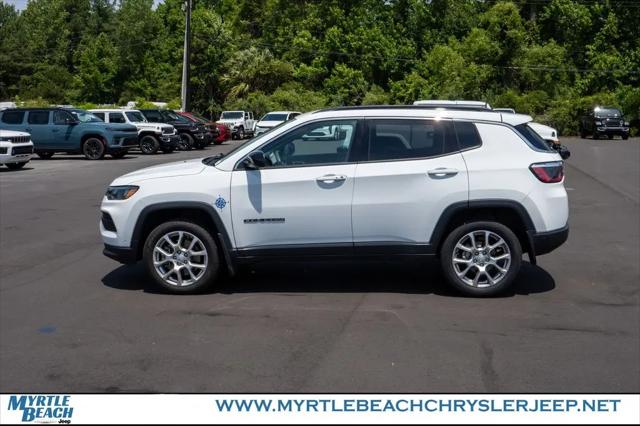 2023 Jeep Compass Latitude Lux FWD