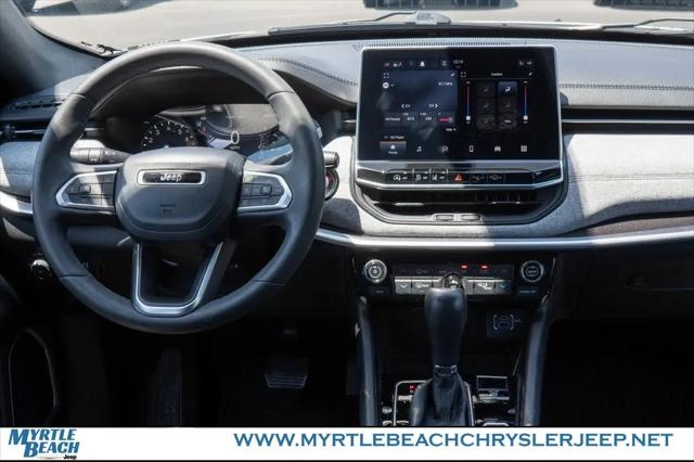 2023 Jeep Compass Latitude Lux FWD