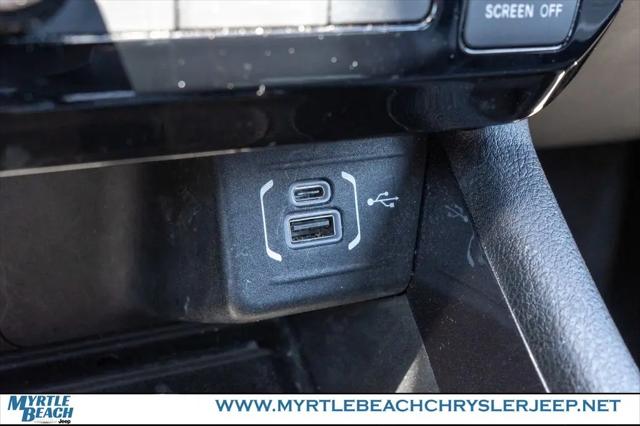 2023 Jeep Compass Latitude Lux FWD