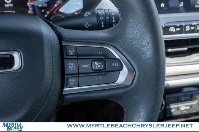 2023 Jeep Compass Latitude Lux FWD