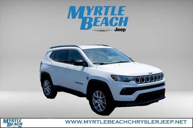 2023 Jeep Compass Latitude Lux FWD