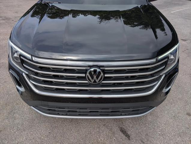 2025 Volkswagen Atlas 2.0T SE w/Technology