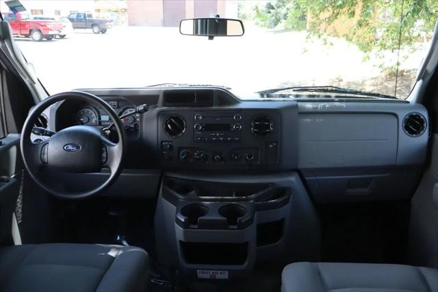 2012 Ford E-350 Super Duty XL