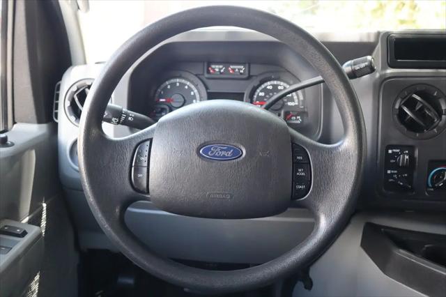 2012 Ford E-350 Super Duty XL