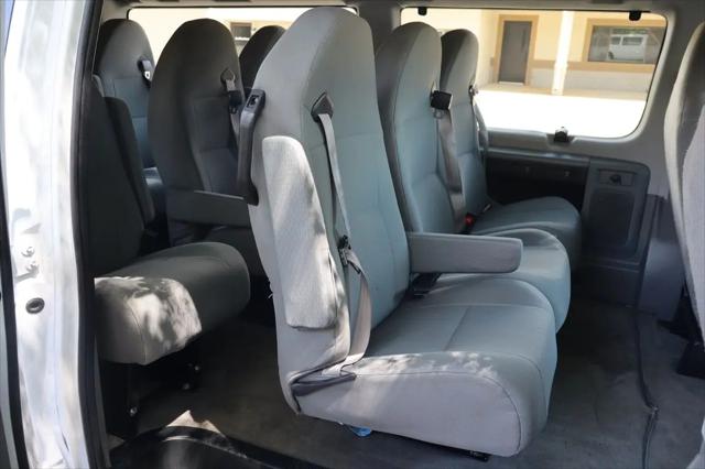 2012 Ford E-350 Super Duty XL