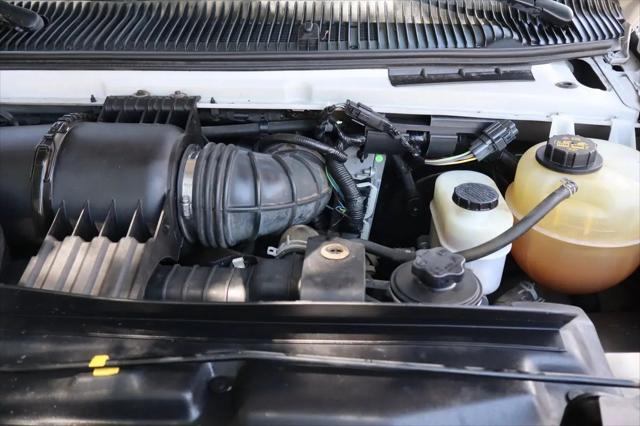 2012 Ford E-350 Super Duty XL