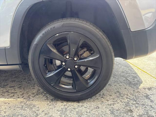 2016 Jeep Cherokee Altitude