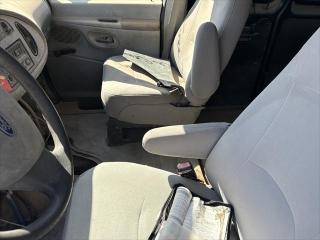 2006 Ford E-150 Unknown