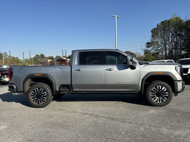 2026 GMC Sierra 2500HD Crew Cab, Standard Bed, Denali Ultimate, 4WD