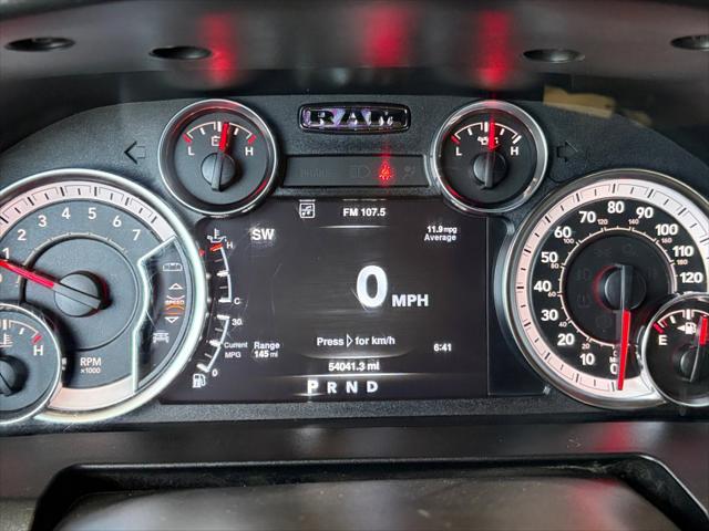 2022 Ram 1500 Classic SLT Crew Cab 4x4 5'7" Box