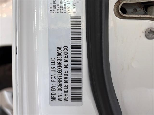 2022 Ram 1500 Classic SLT Crew Cab 4x4 5'7" Box