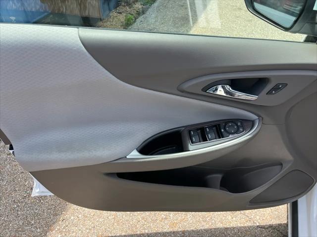 2021 Chevrolet Malibu FWD 1FL