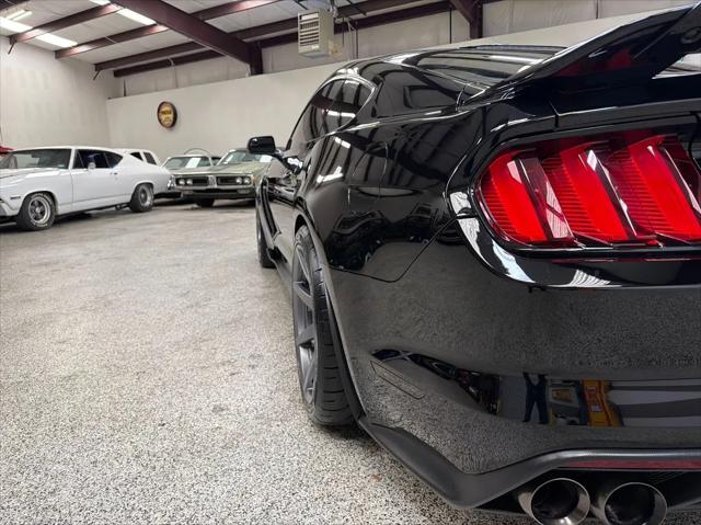 2017 Ford GT Unknown